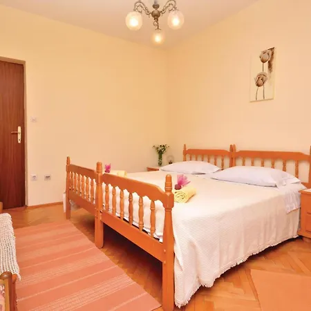 08 Apartmán Jelsa (Hvar)